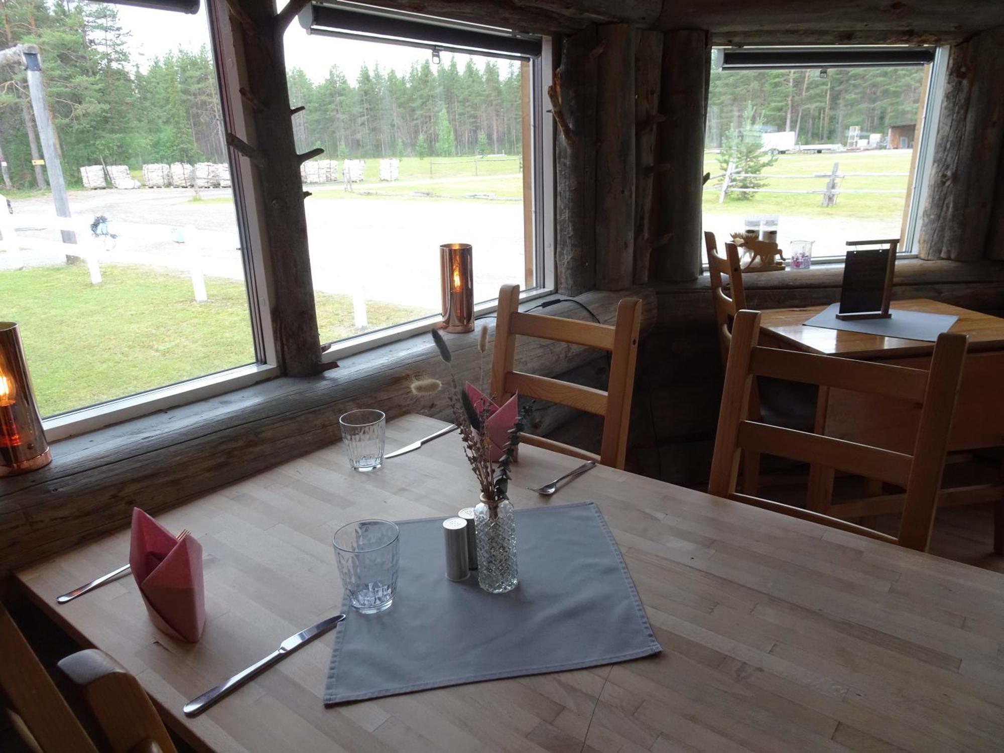 Skogen-Lodge Koskullskulle Luaran gambar