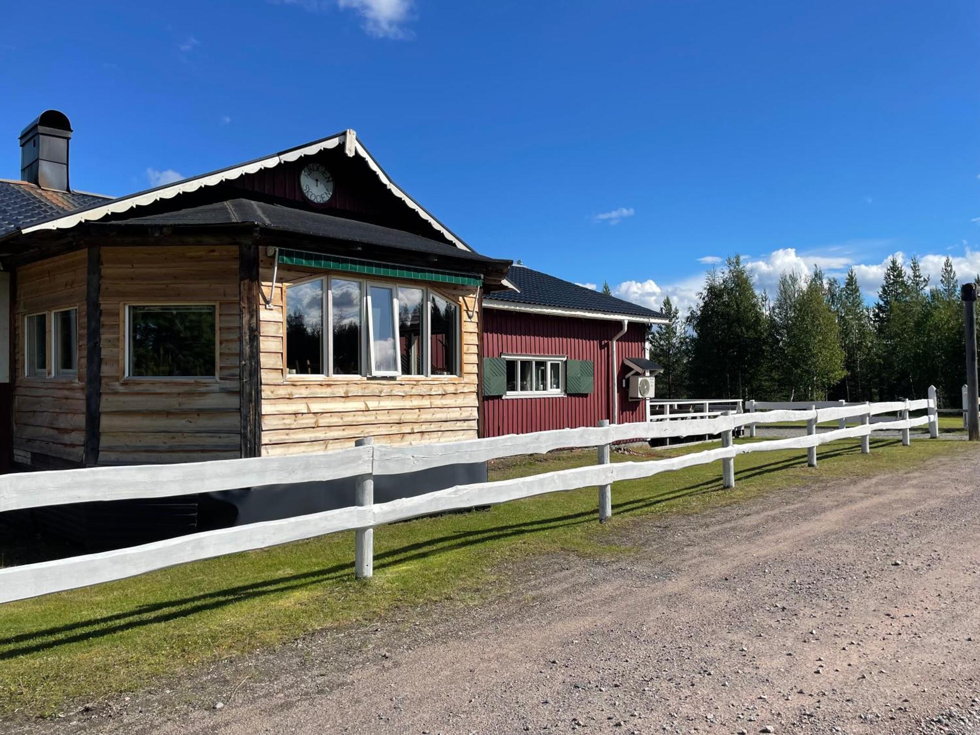 Skogen-Lodge Koskullskulle Luaran gambar