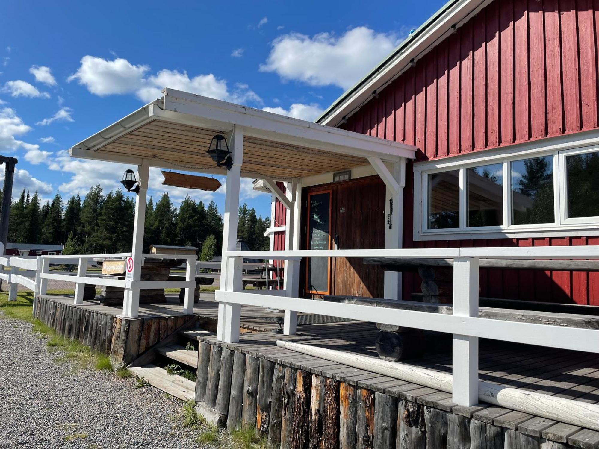 Skogen-Lodge Koskullskulle Luaran gambar